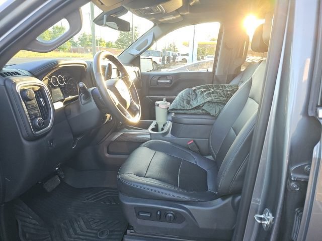 Used 2021 Chevrolet Silverado 1500 LTZ w/ LTZ Premium Package AWD/4WD image 14