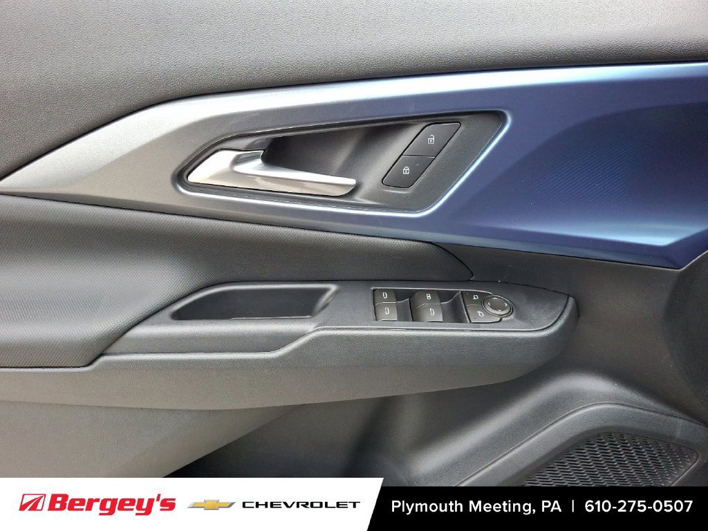 New 2026 Chevrolet Equinox EV LT AWD/4WD image 8