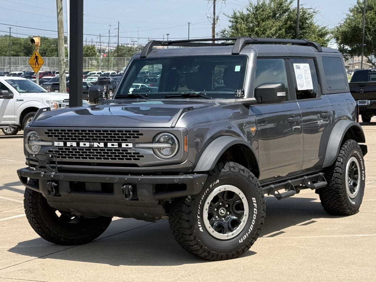 Used 2023 Ford Bronco Badlands AWD/4WD image 2