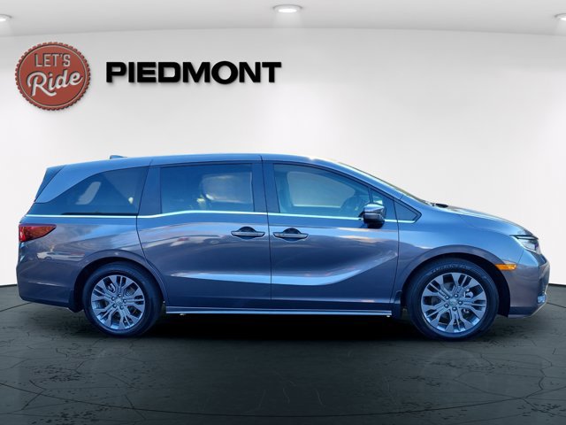 Used 2025 Honda Odyssey Touring image 6