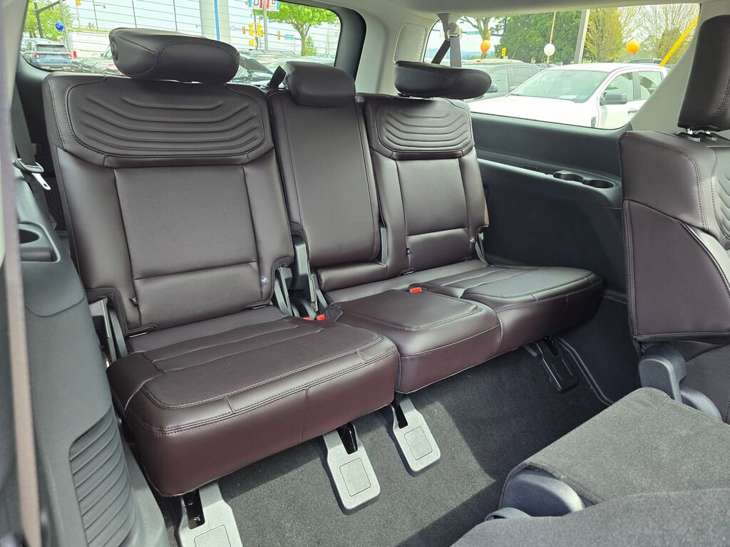 New 2026 Ford Expedition Max Platinum AWD/4WD image 13