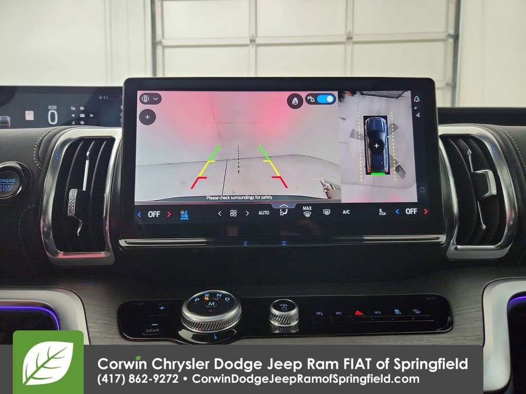 Used 2025 Ford Expedition Platinum w/ Driver's Package image 24