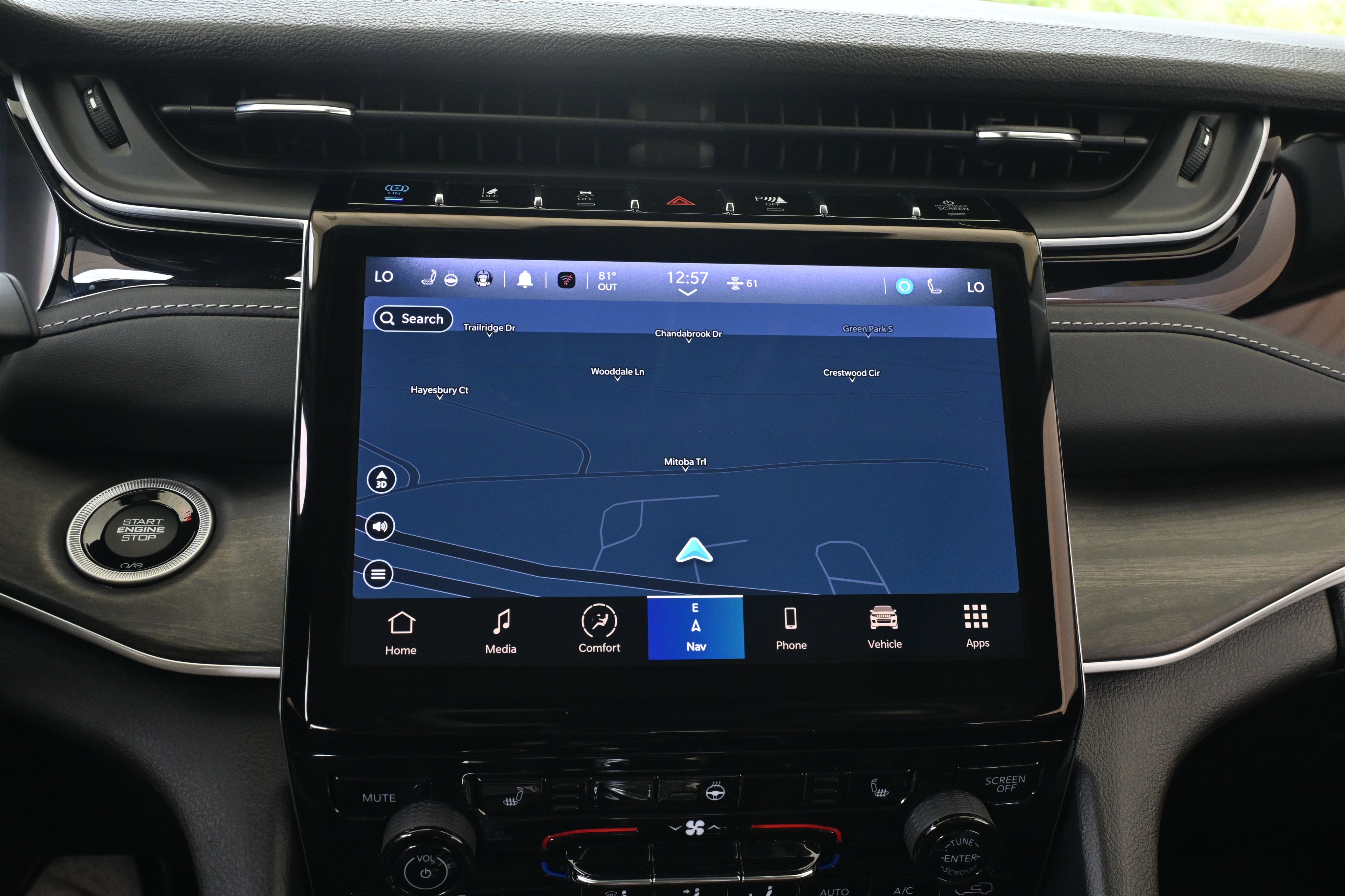 Used 2023 Jeep Grand Cherokee 4WD 4xe image 28