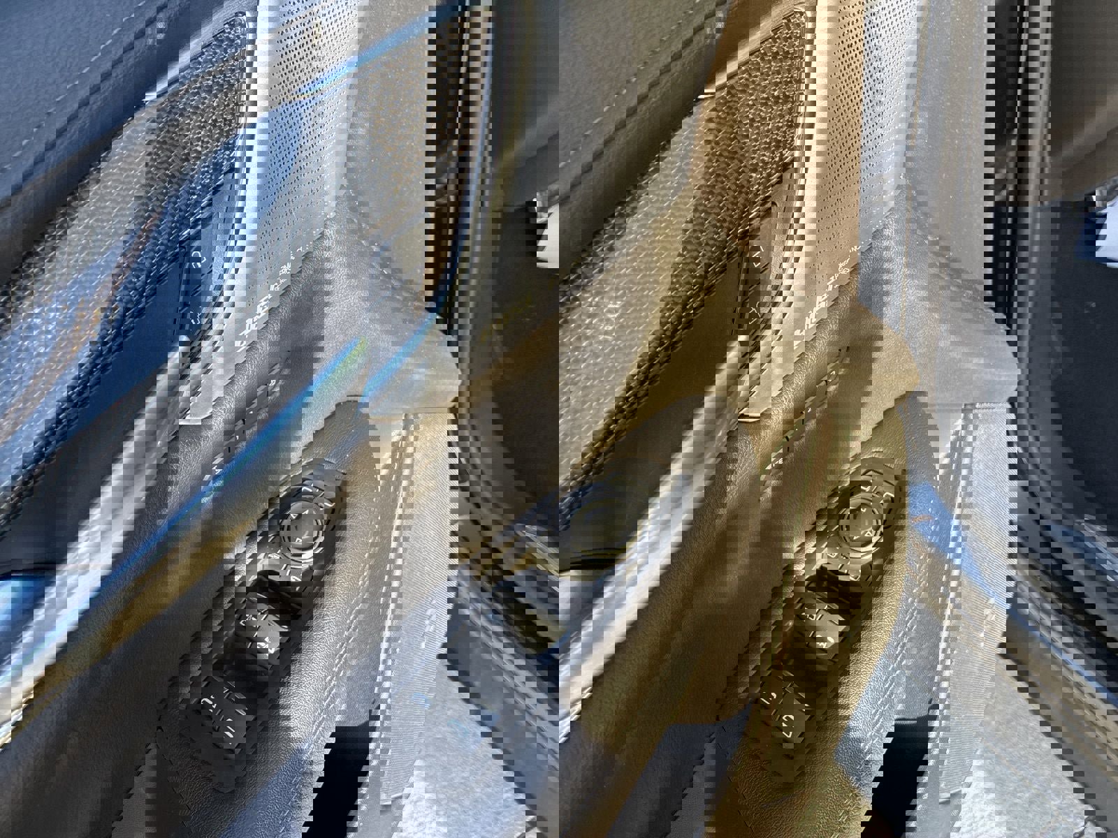 Used 2023 Cadillac XT5 Sportv w/ Technology Package image 15