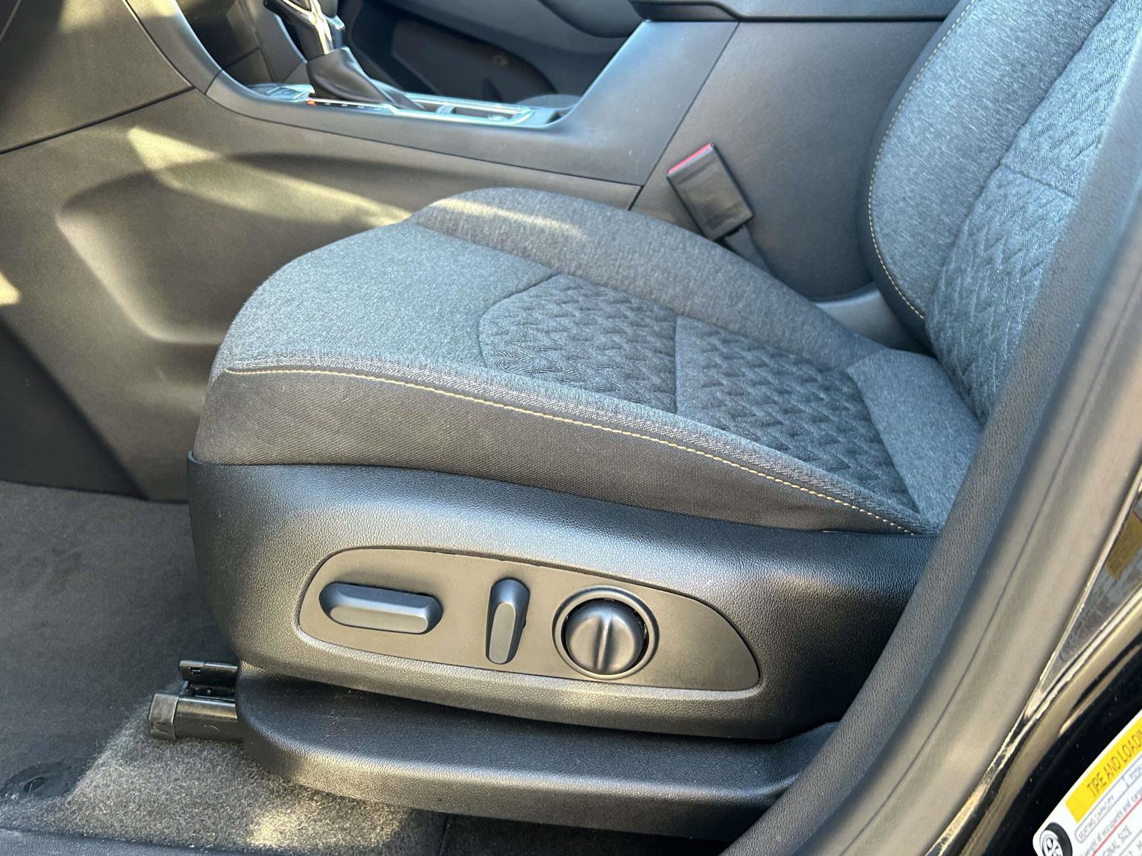 Used 2024 Chevrolet Equinox LT image 18