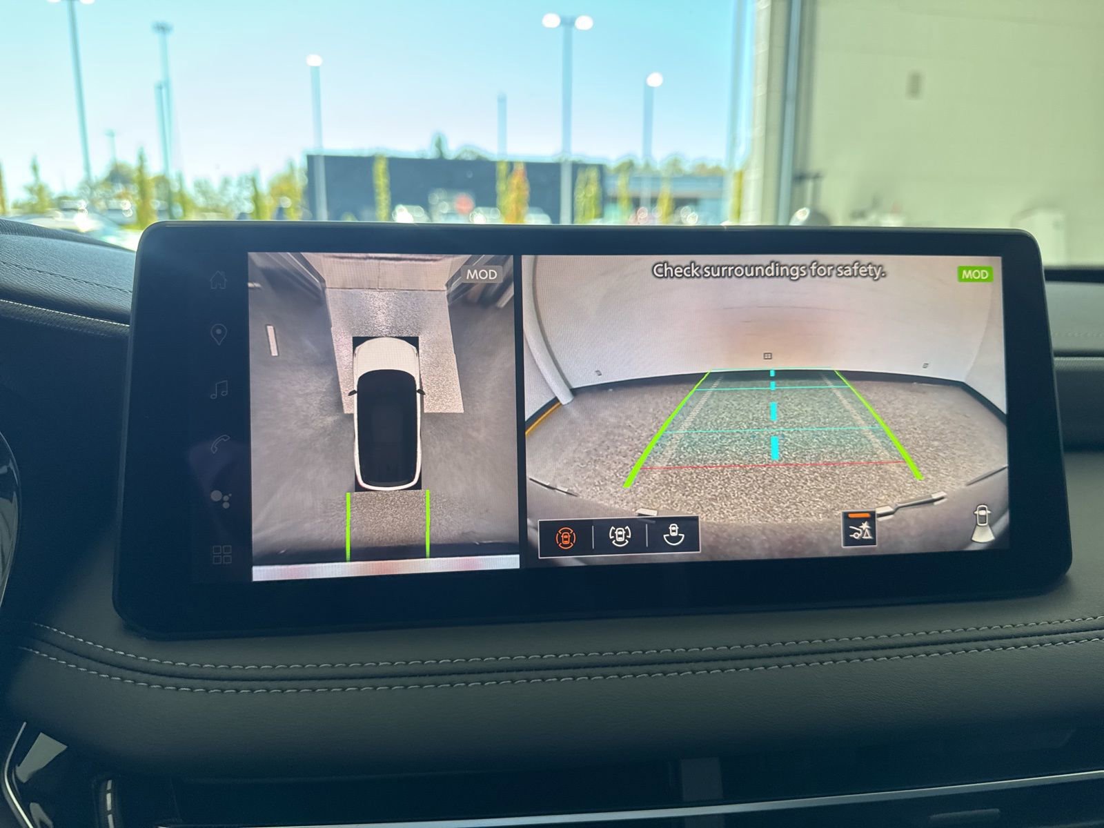 New 2026 INFINITI QX60 Luxe w/ Cargo Package AWD/4WD image 23