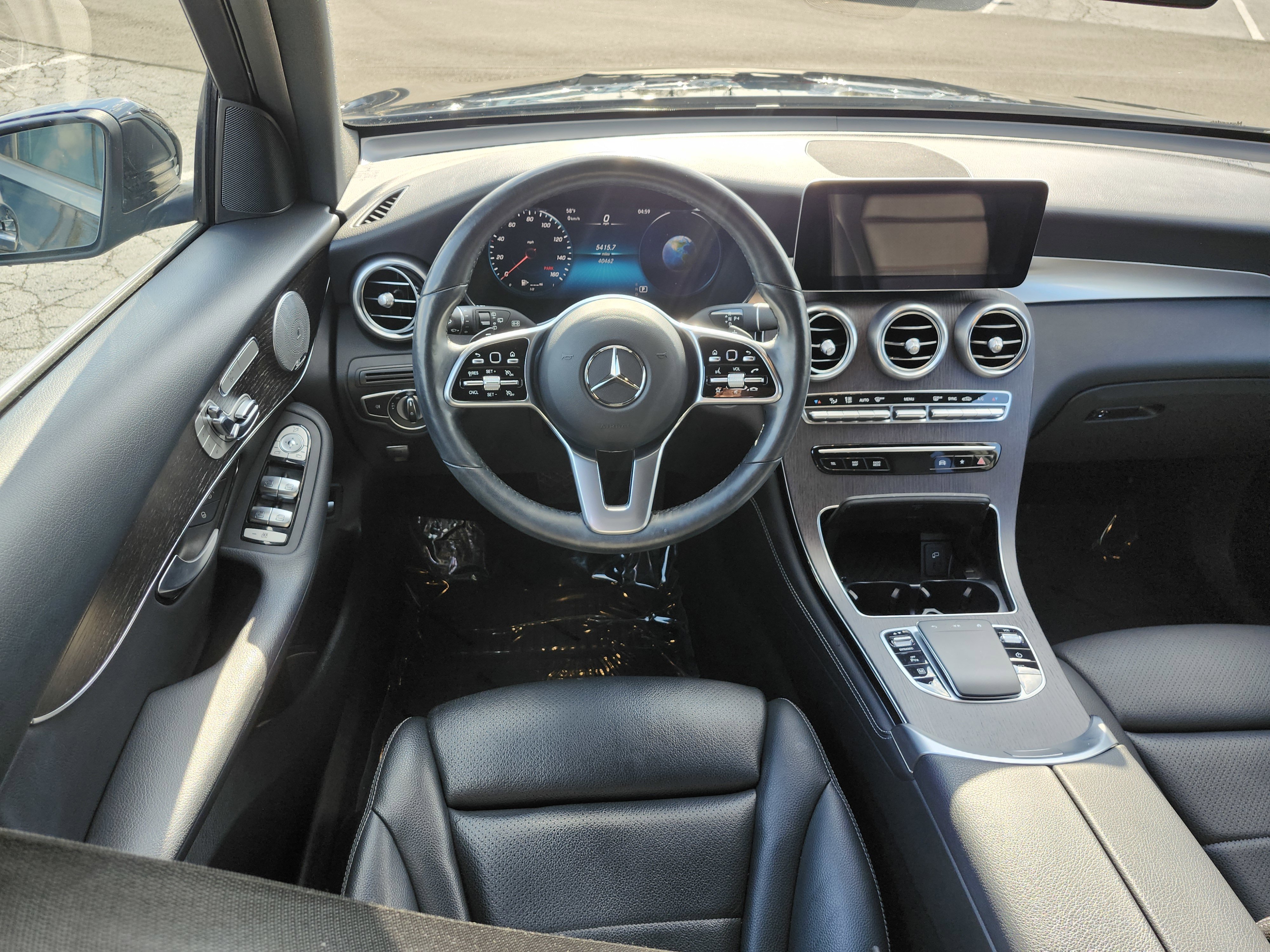 Used 2020 Mercedes-Benz GLC 300 4MATIC image 28