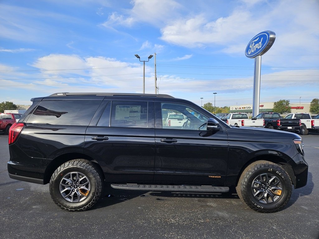 New 2025 Ford Expedition Tremor image 5