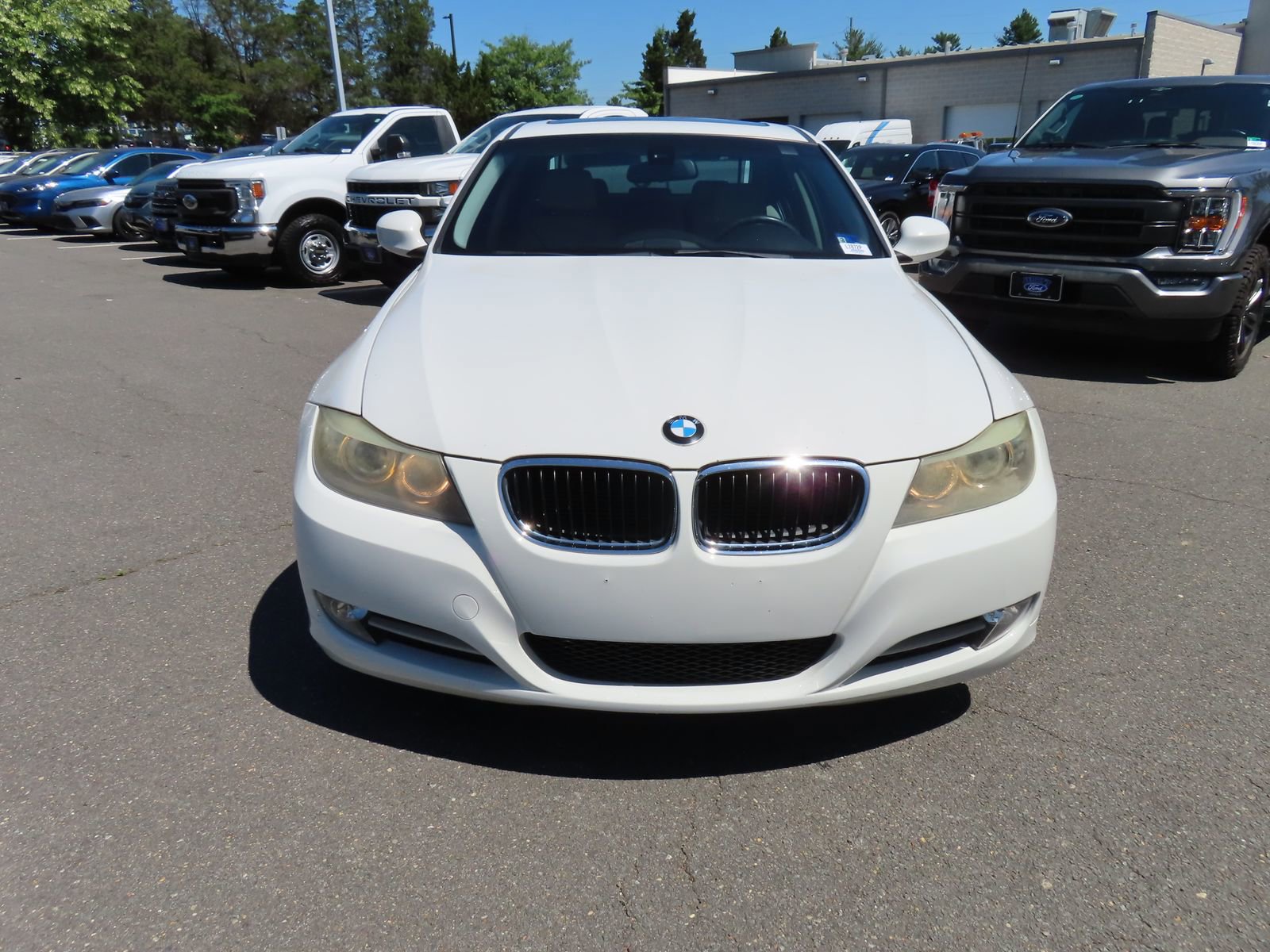 Used 2011 BMW 328i Sedan RWD image 2
