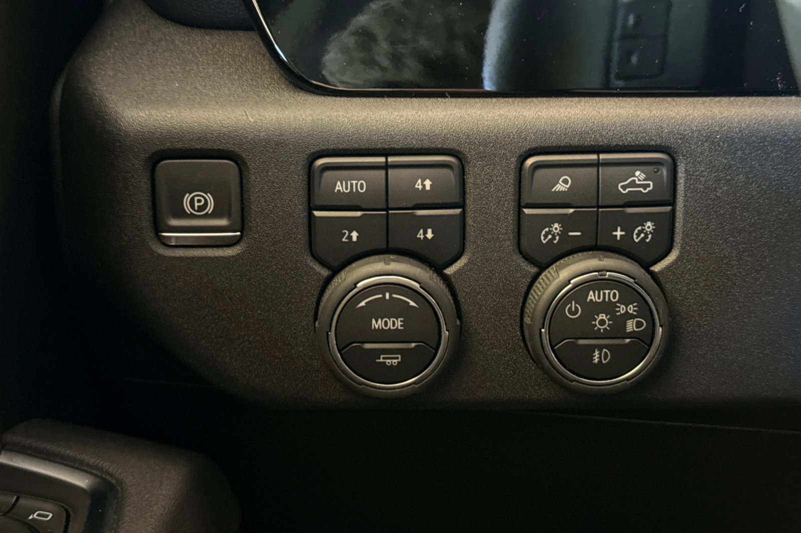 Used 2025 Chevrolet Silverado 1500 RST w/ Convenience Package II AWD/4WD image 36