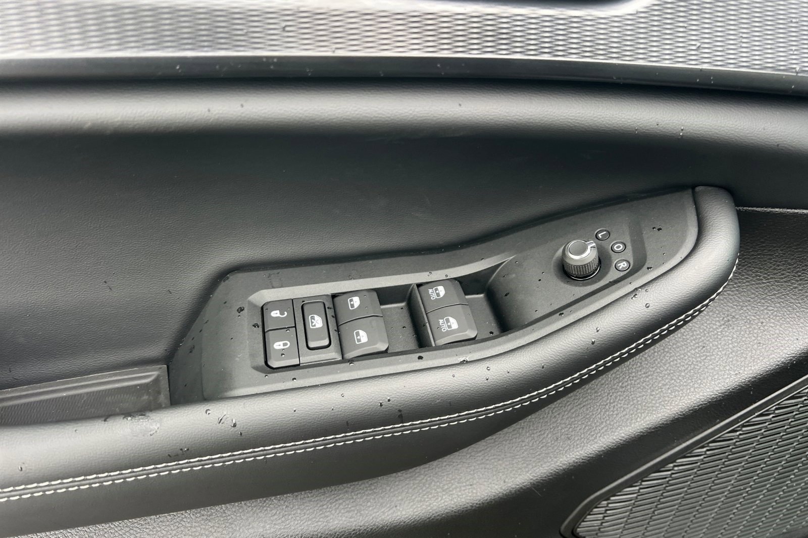 New 2025 Jeep Grand Cherokee L Altitude image 11