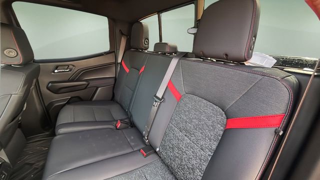 Certified 2025 Chevrolet Colorado Z71 w/ Technology Package image 18