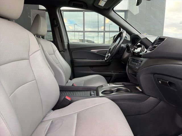 Used 2022 Honda Passport EX-L image 11
