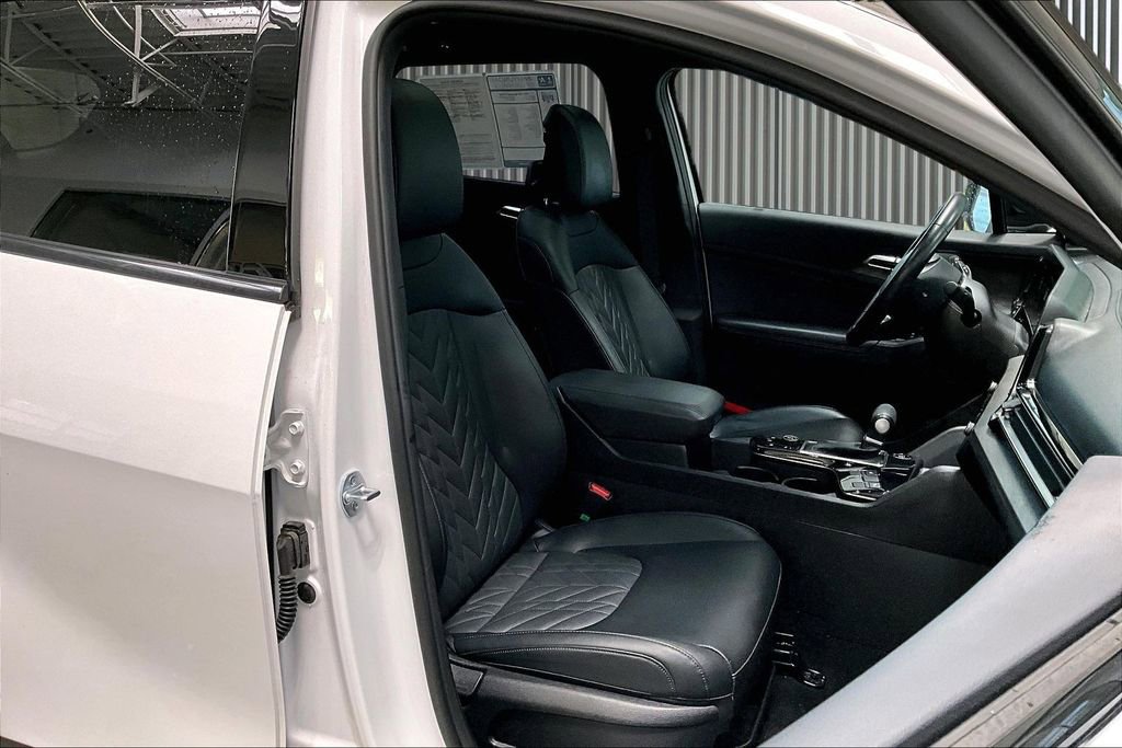 Used 2023 Kia Sportage X-Line w/ X-Line Premium Package image 8