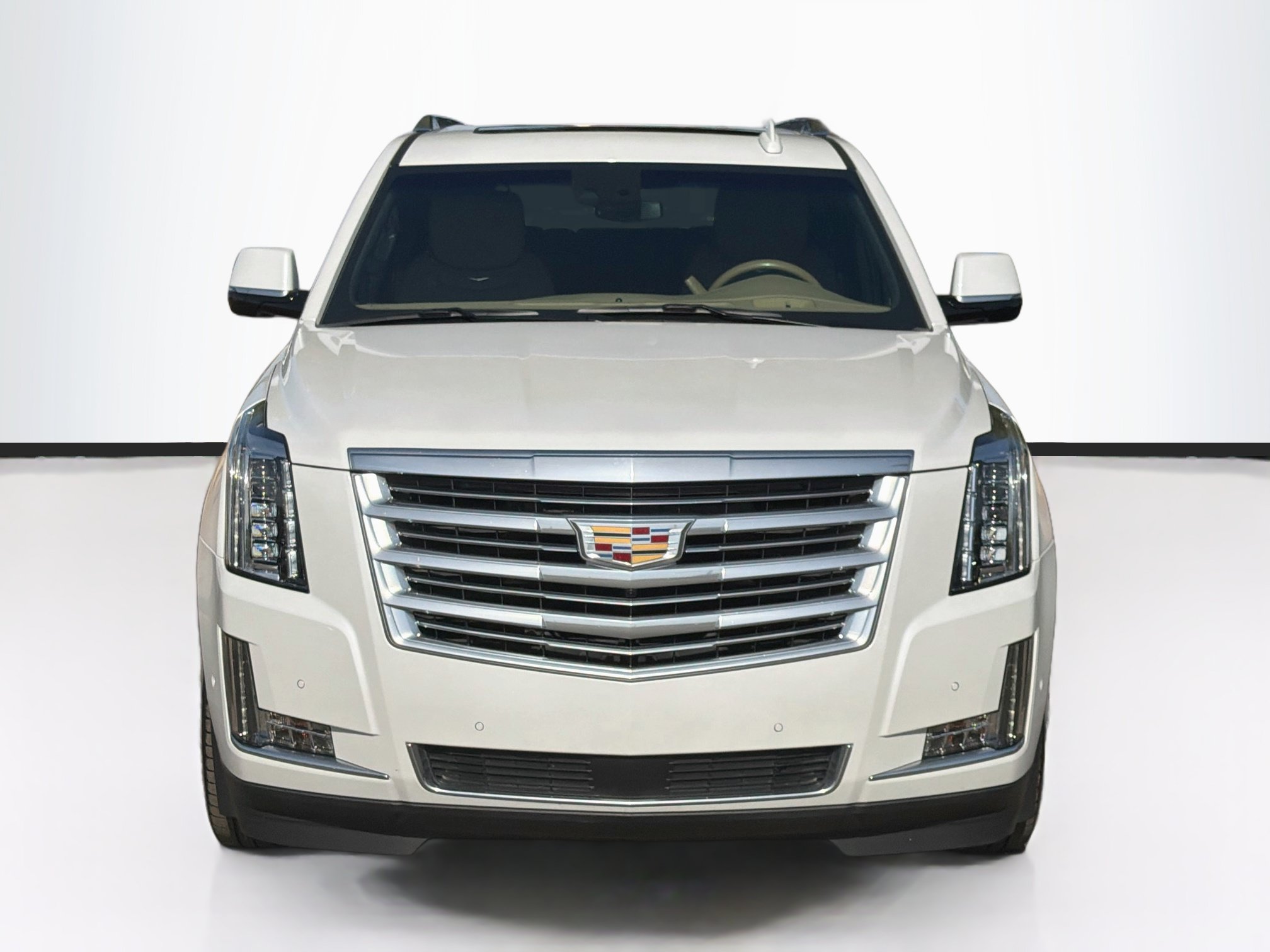 Used 2019 Cadillac Escalade ESV Platinum AWD/4WD image 2