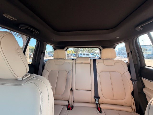 Used 2023 Jeep Grand Cherokee Limited AWD/4WD image 12