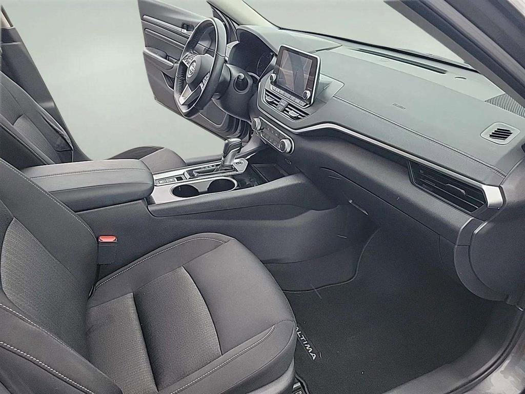 Used 2022 Nissan Altima 2.5 SV w/ SV Premium Package image 26