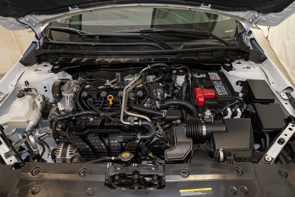 Used 2024 Nissan Altima 2.5 SR image 18
