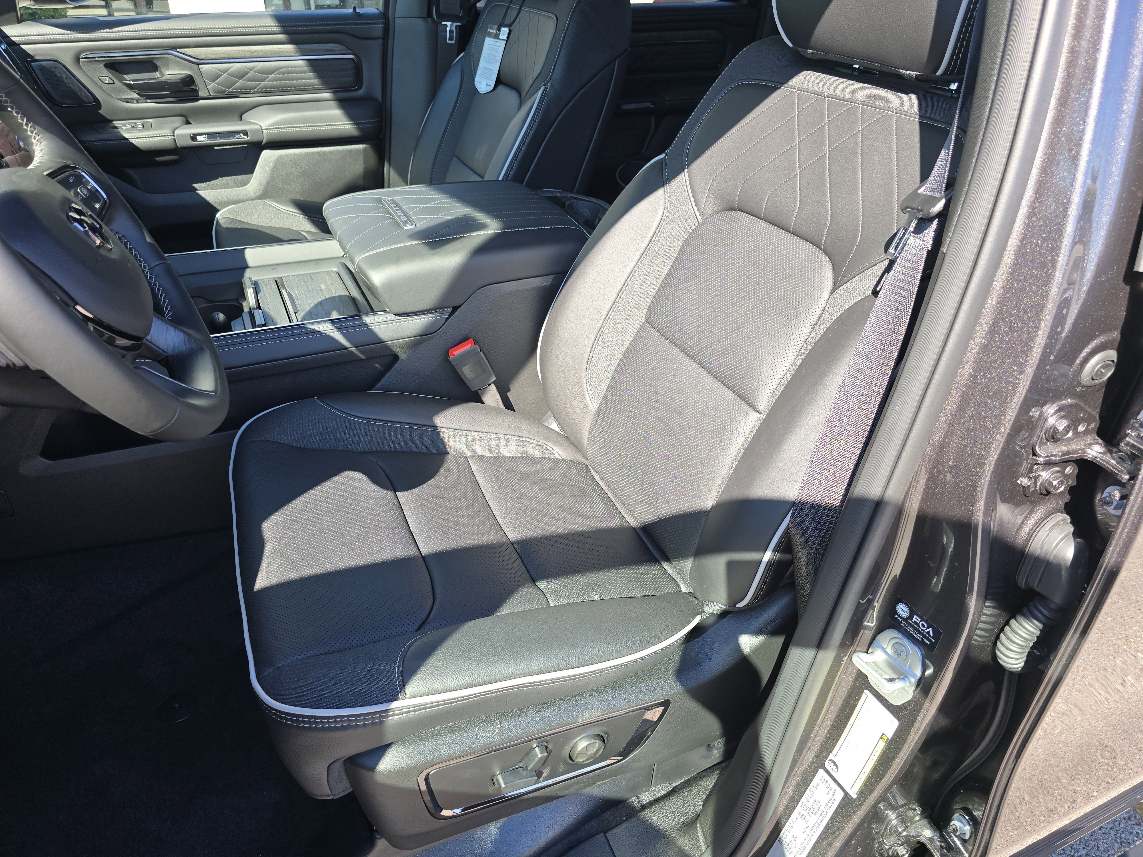 New 2026 RAM 1500 Limited image 38