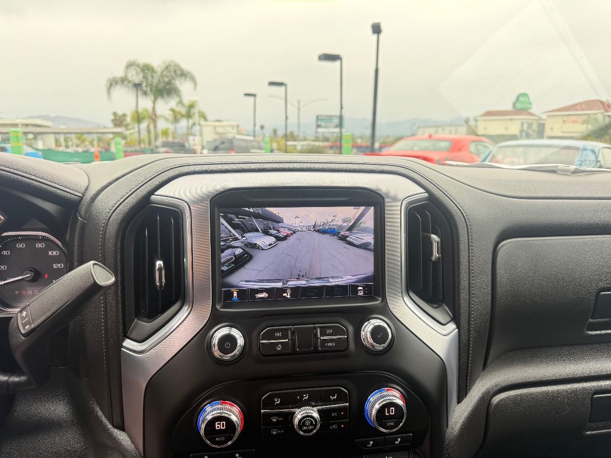Used 2020 GMC Sierra 1500 SLT w/ Driver Alert Package II AWD/4WD image 28