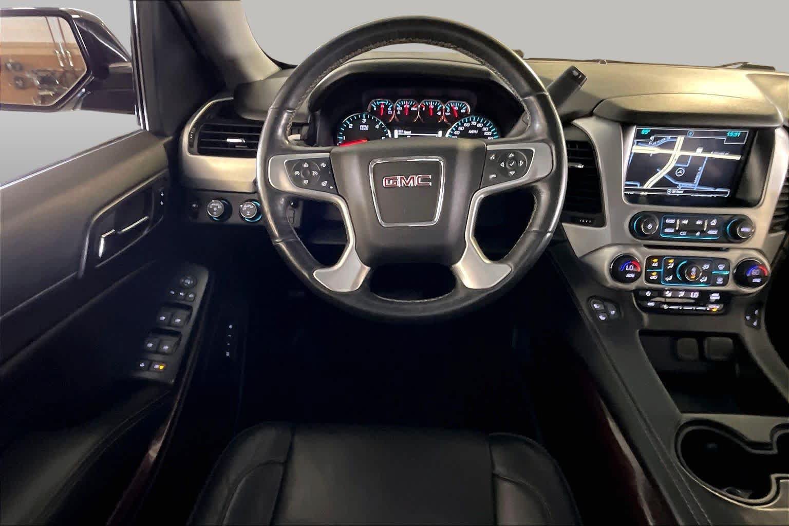 Used 2018 GMC Yukon SLT w/ Premium Edition AWD/4WD image 5