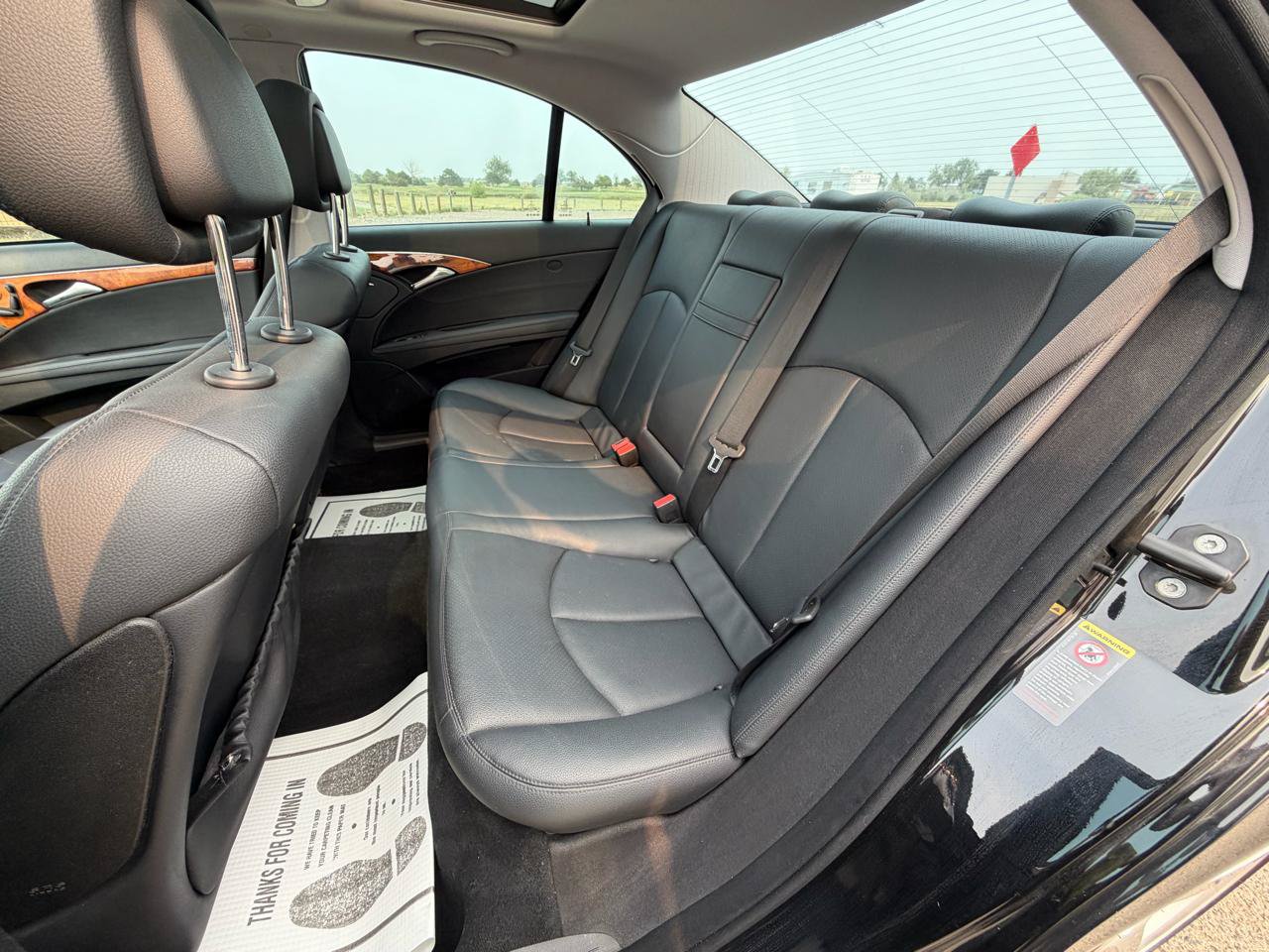 Used 2009 Mercedes-Benz E 350 4MATIC Sedan image 14