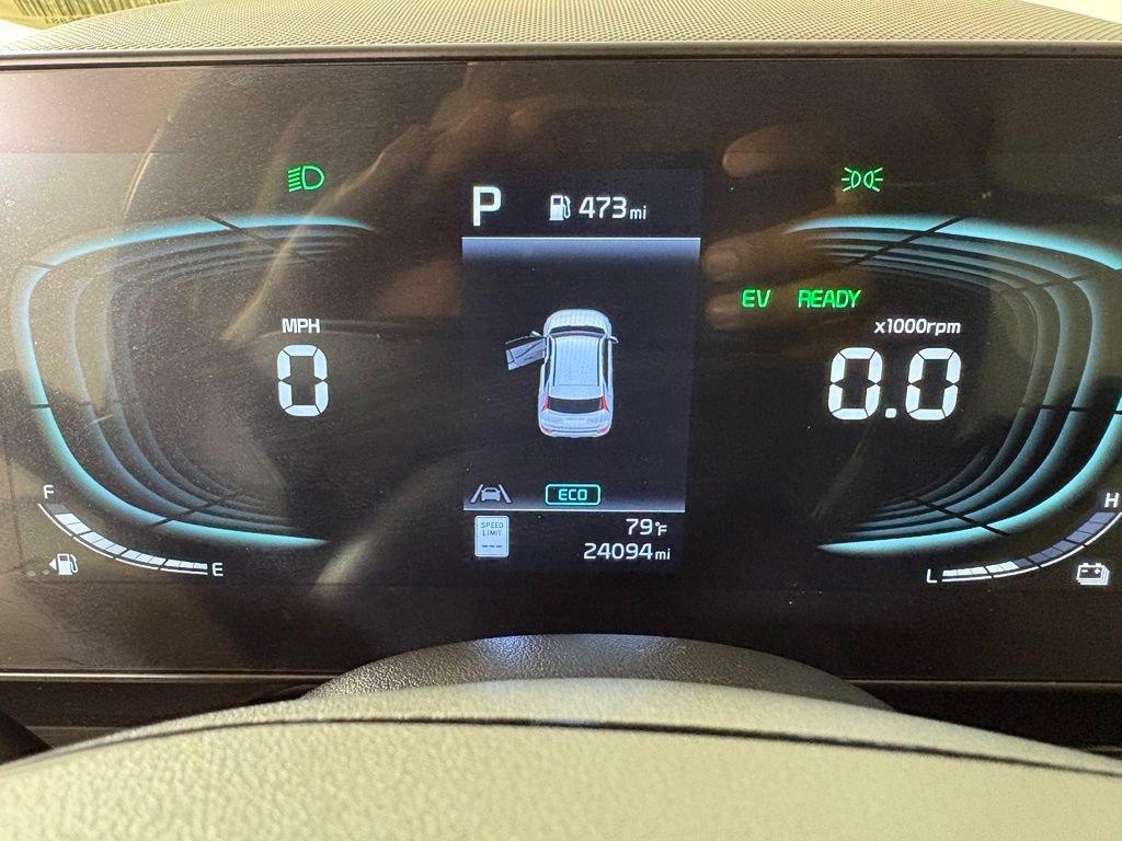 Used 2024 Kia Niro EX FWD image 26