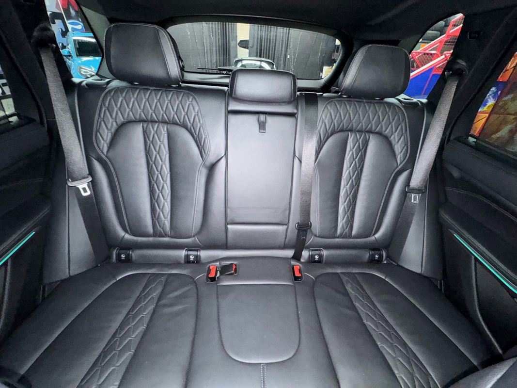 Used 2020 BMW X5 M50i w/ Executive Package AWD/4WD image 36