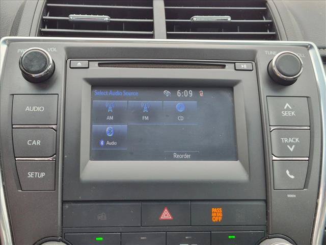 Used 2016 Toyota Camry LE FWD image 11