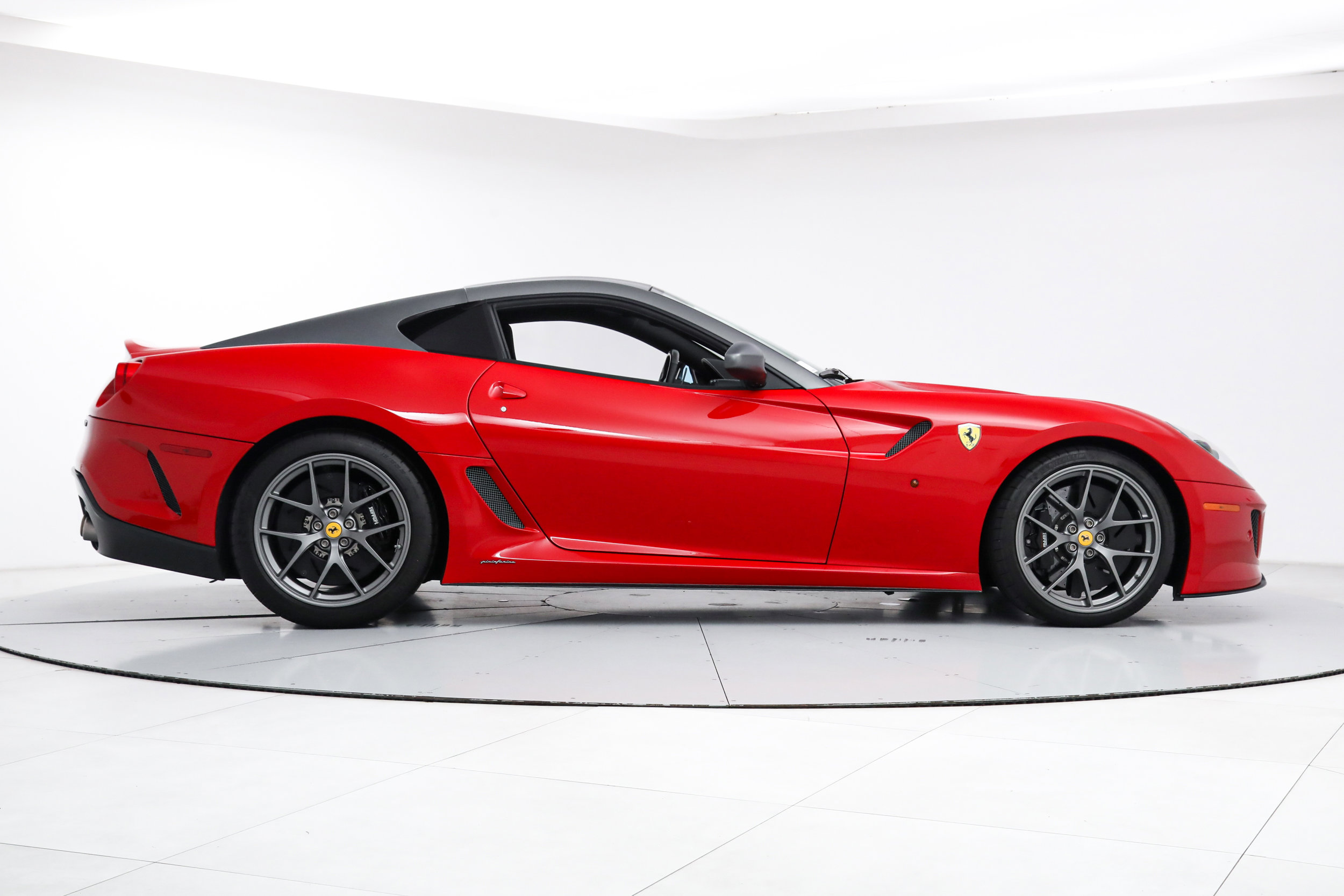 Used 2011 Ferrari 599 GTO RWD image 9
