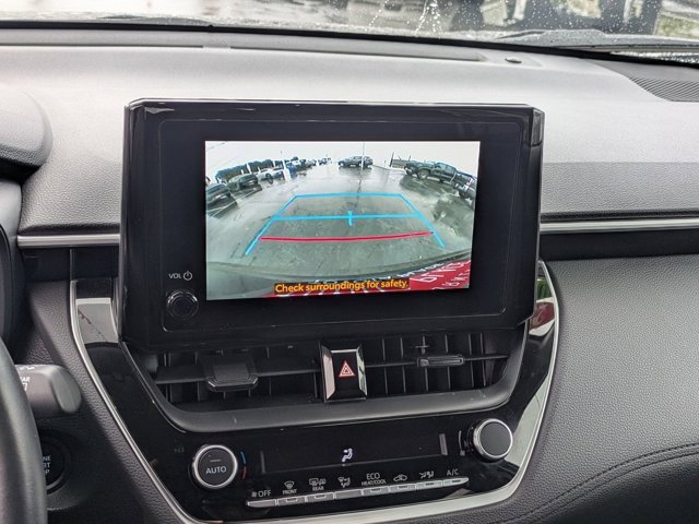 Used 2025 Toyota Corolla Cross LE image 21