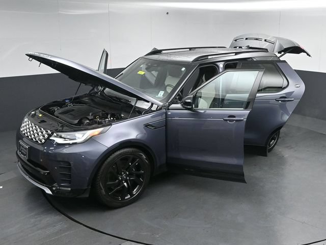 Used 2024 Land Rover Discovery Metropolitan Edition AWD/4WD image 60