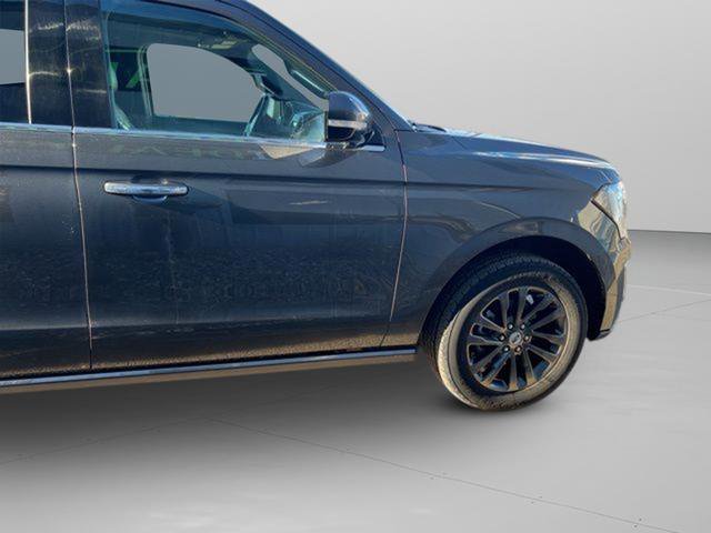 Used 2019 Ford Expedition Max Limited w/ Equipment Group 301A AWD/4WD image 18