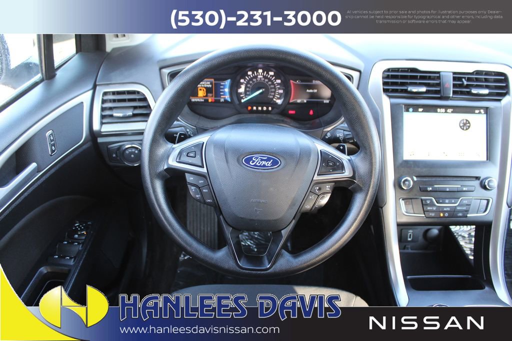 Used 2018 Ford Fusion SE w/ Fusion SE Technology Package image 16