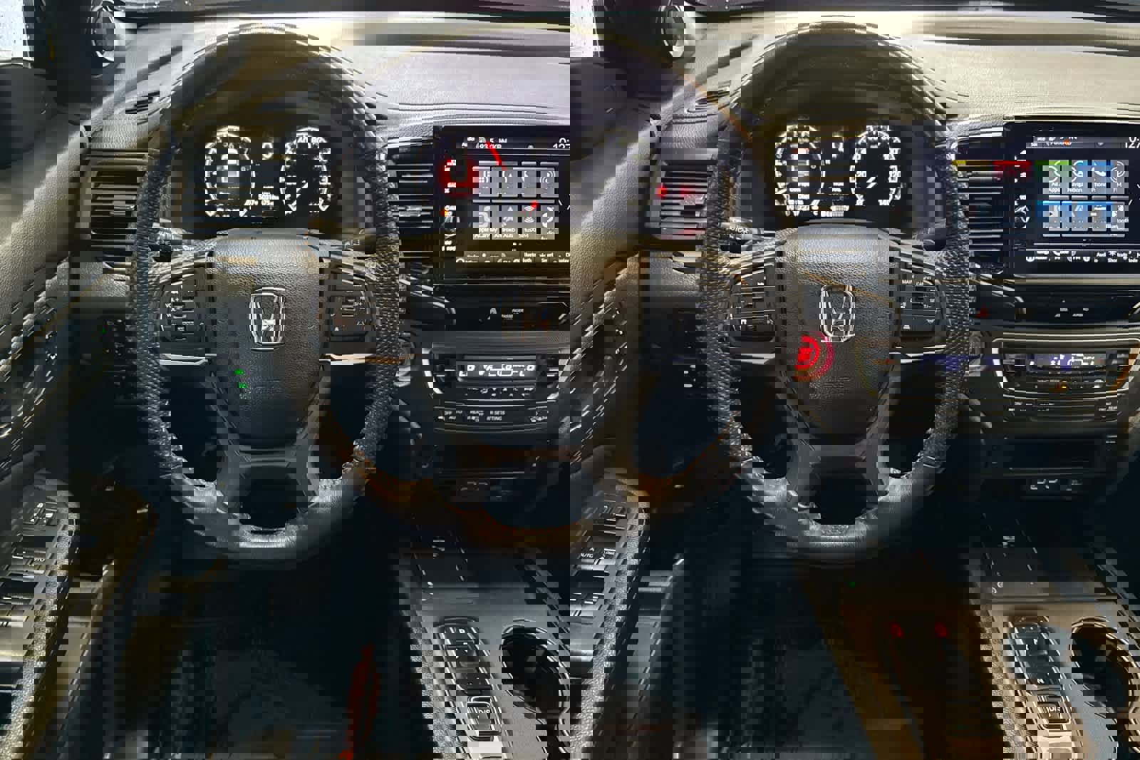 Used 2025 Honda Ridgeline TrailSport image 14