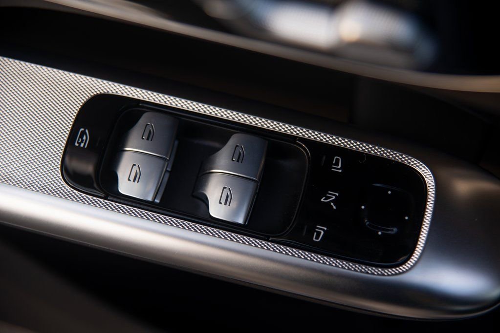 New 2025 Mercedes-Benz GLC 63 AMG S image 22