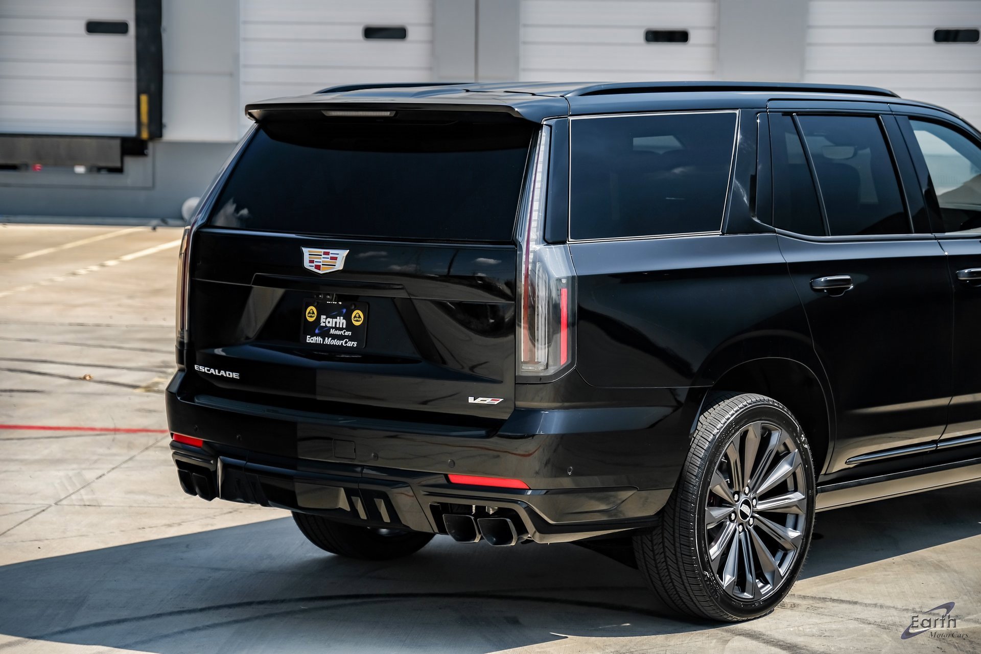 Used 2025 Cadillac Escalade V image 14