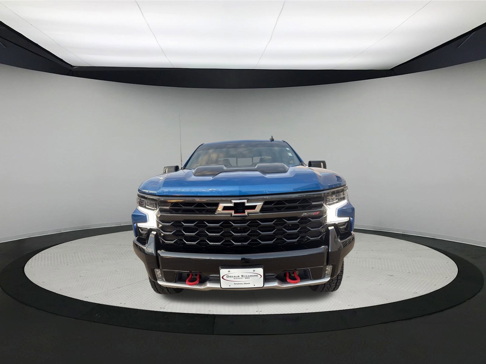 Used 2022 Chevrolet Silverado 1500 ZR2 w/ Technology Package image 2