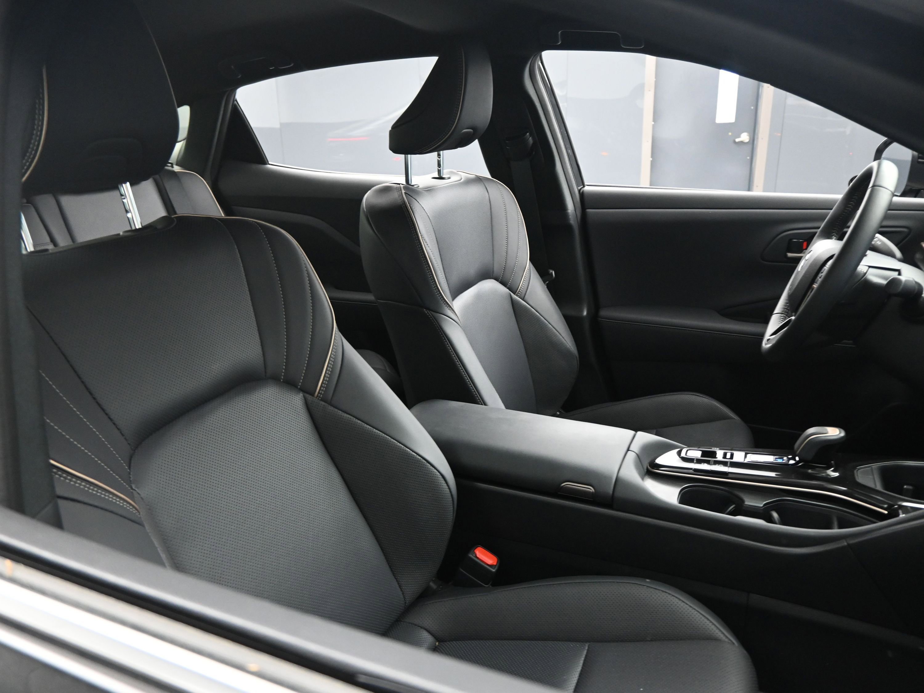 Certified 2025 Toyota Crown XLE image 22