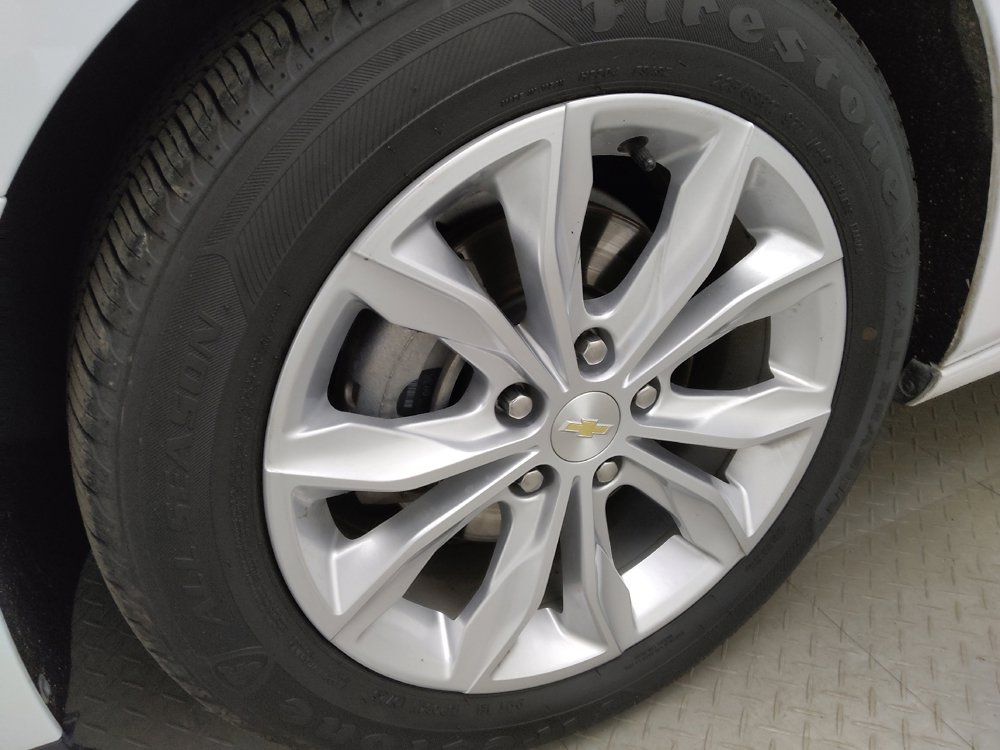 Used 2020 Chevrolet Malibu LT FWD image 31