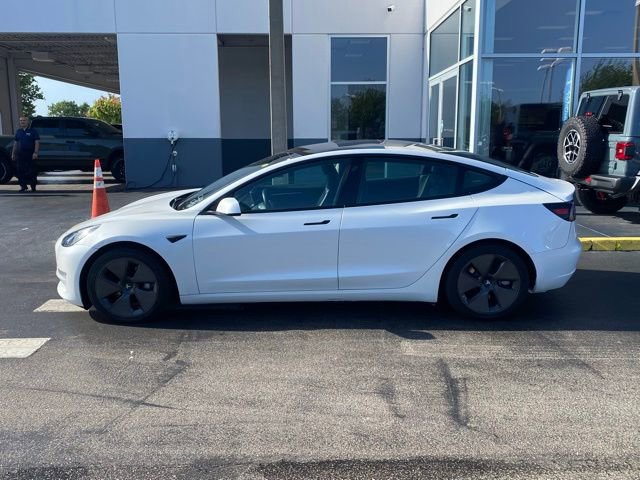 Used 2021 Tesla Model 3 Standard Range Plus image 6