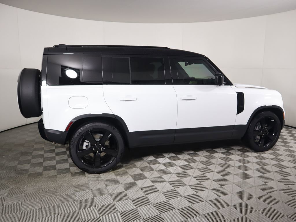 New 2026 Land Rover Defender 110 S image 4