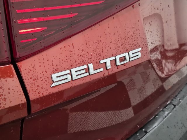 Certified 2023 Kia Seltos S image 7