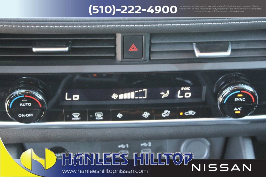 Used 2025 Nissan Rogue SV FWD image 25