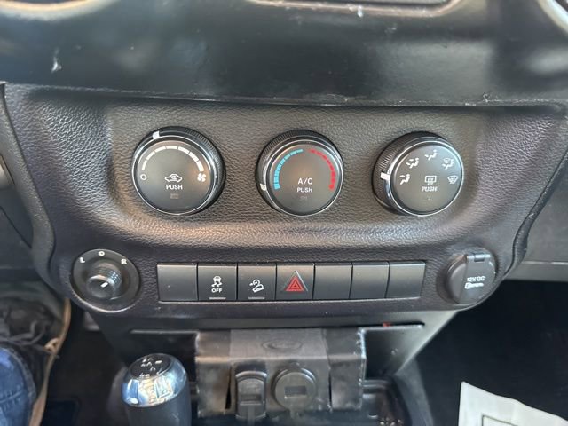 Used 2016 Jeep Wrangler Unlimited Sport w/ Quick Order Package 24S AWD/4WD image 18