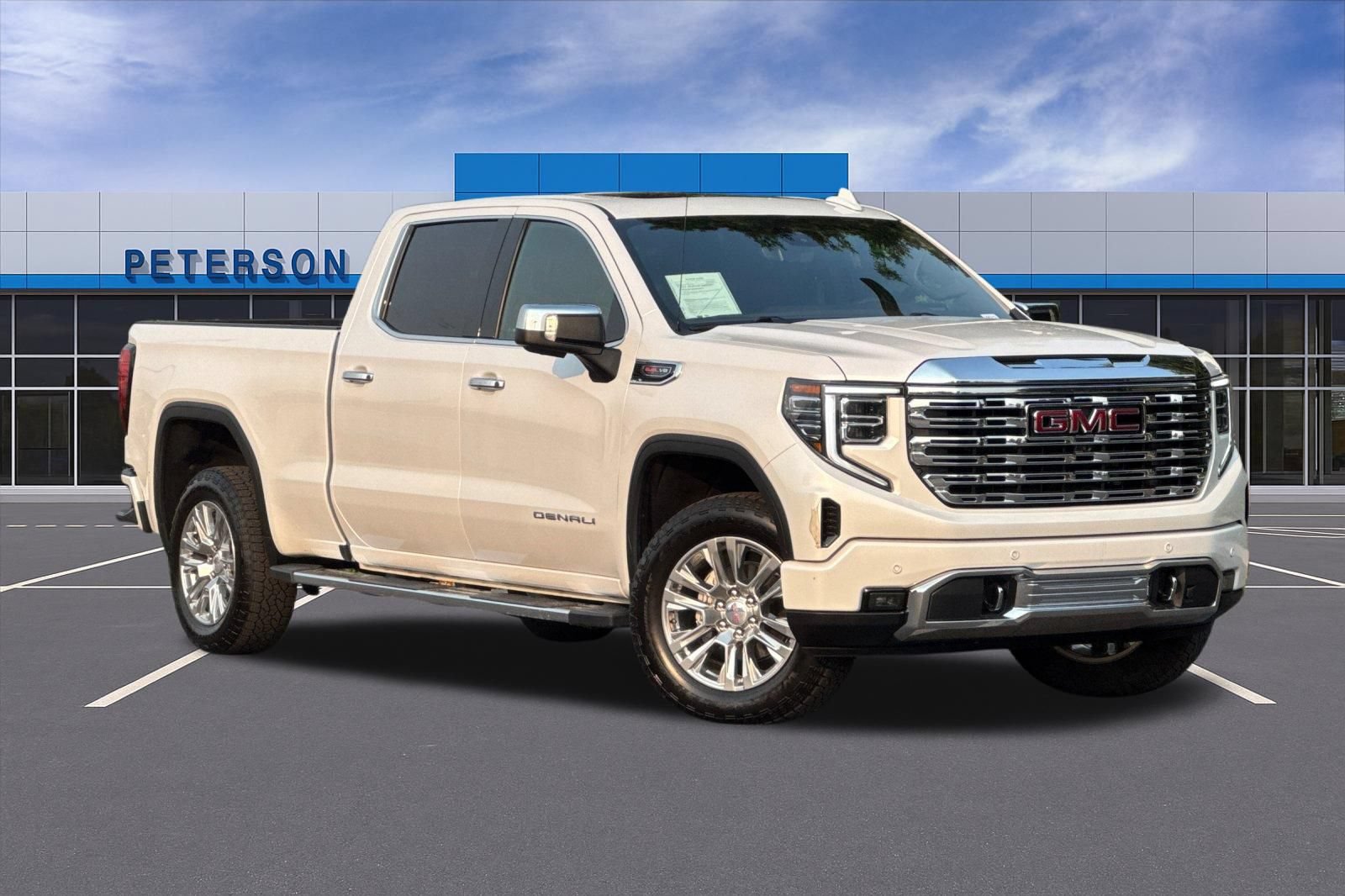 Certified 2023 GMC Sierra 1500 Denali w/ Technology Package AWD/4WD image 2