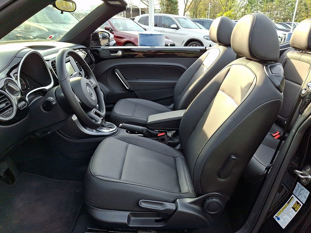 Used 2019 Volkswagen Beetle 2.0T S image 10