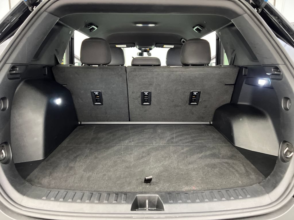 Used 2025 GMC Terrain Elevation FWD image 34