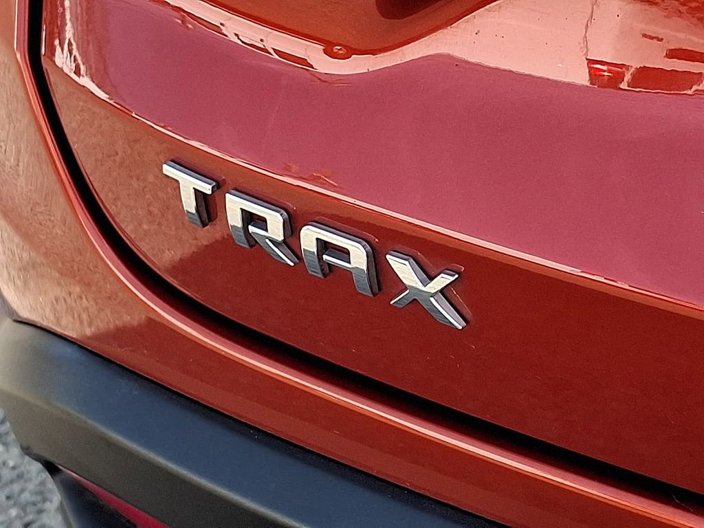 Used 2024 Chevrolet Trax LS w/ LS Convenience Package image 31