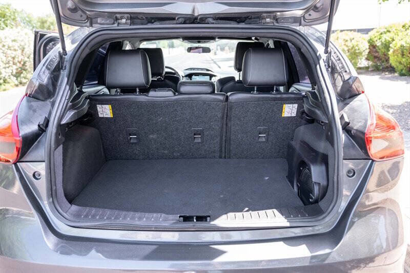 Used 2016 Ford Focus ST w/ Equipment Group 402A image 20
